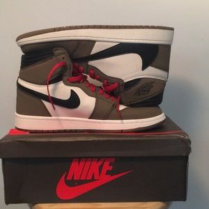 Travis Scott  jordan 1